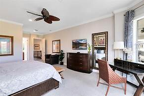 Serene Golf-front Oasis Villa in Reunion Resort