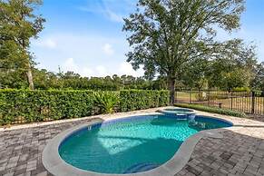 Serene Golf-front Oasis Villa in Reunion Resort