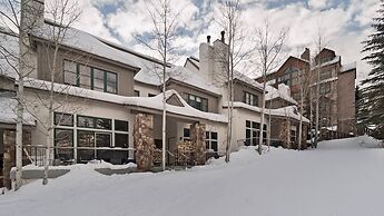 Elegant Ski-in Ski-out Townhome in Beaver Creek