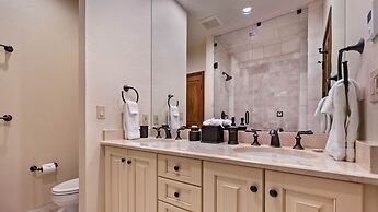 Elegant Ski-in Ski-out Townhome in Beaver Creek