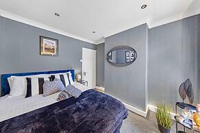 Charming Chatham Apartment With 3 Bedrooms