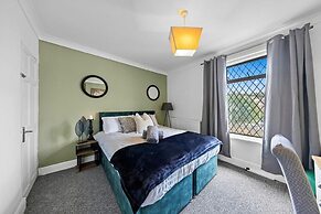 Charming Chatham Apartment With 3 Bedrooms