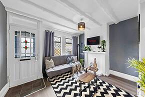 Charming Chatham Apartment With 3 Bedrooms