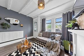 Charming Chatham Apartment With 3 Bedrooms