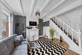 Charming Chatham Apartment With 3 Bedrooms