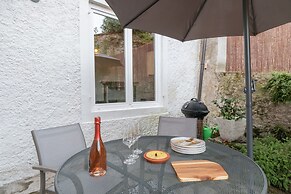 Aperol in Iseo With 1 Bedrooms and 1 Bathrooms