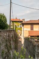 Aperol in Iseo With 1 Bedrooms and 1 Bathrooms