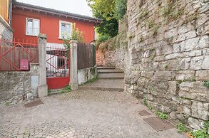 Aperol in Iseo With 1 Bedrooms and 1 Bathrooms