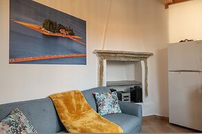 Aperol in Iseo With 1 Bedrooms and 1 Bathrooms