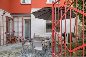 Aperol in Iseo With 1 Bedrooms and 1 Bathrooms