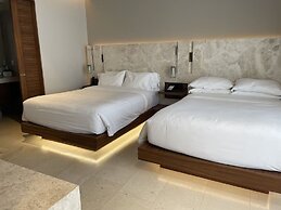 2BD Oceanfront Presidential Suite SCabo