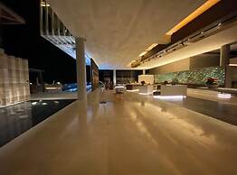 2BD Oceanfront Presidential Suite SCabo