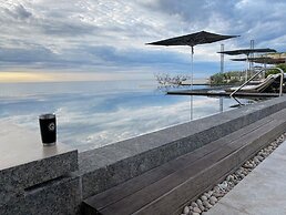 2BD Oceanfront Presidential Suite SCabo