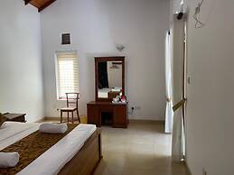 Cenreeza Airport Villa