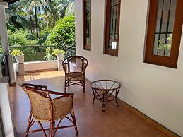 Cenreeza Airport Villa