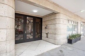 Relax & Recharge in Roma - Elevator - Sleeps 7