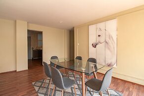 Polanco Apartment - Elevator, Parking- Sleeps 10