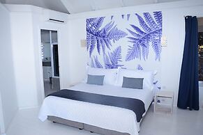 Ninamu Pearl  Guest House