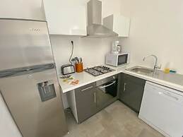 Ninamu Pearl  Guest House