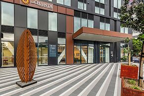 Stunning Ellerslie Apartment + Private Balcony!