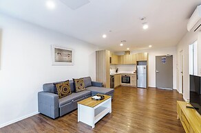 Stunning Ellerslie Apartment + Private Balcony!