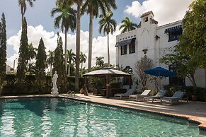 Huge Pool 6 Bedrooms 20 People Beach