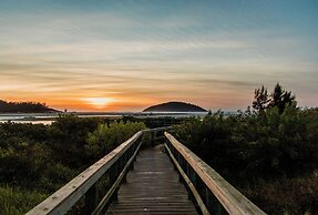 Santi Sabai Ibira - Um Refúgio às Margens da Lagoa
