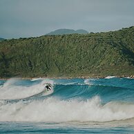 Santi Sabai Ibira - Um Refúgio às Margens da Lagoa