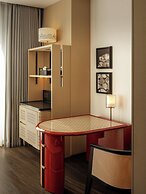 HUALUXE Shenzhen Bao'an