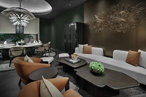 HUALUXE Shenzhen Bao'an