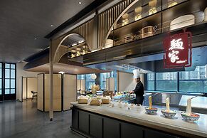 HUALUXE Shenzhen Bao'an