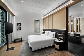 HUALUXE Shenzhen Bao'an