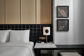 HUALUXE Shenzhen Bao'an