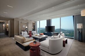 HUALUXE Shenzhen Bao'an