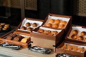 HUALUXE Shenzhen Bao'an