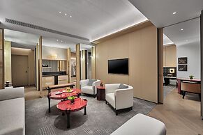 HUALUXE Shenzhen Bao'an