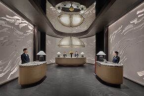 HUALUXE Shenzhen Bao'an