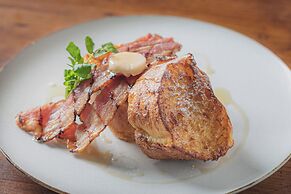 THE GATE HOTEL FUKUOKA by HULIC