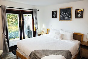 Maison Tofino - Private Oceanfront