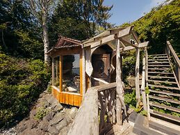 Maison Tofino - Private Oceanfront