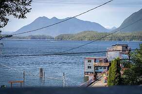 Maison Tofino - Private Oceanfront