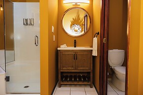 Maison Tofino - Private Oceanfront