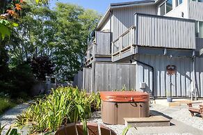 Maison Tofino - Private Oceanfront