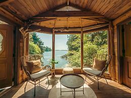 Maison Tofino - Private Oceanfront