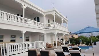 New Condo with Sea View