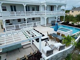 New Condo with Sea View