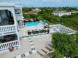 New Condo with Sea View