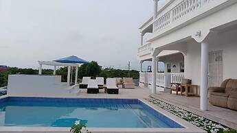 New Condo with Sea View