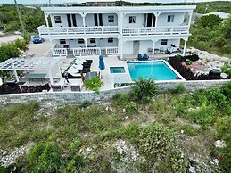 New Condo with Sea View