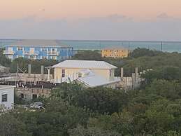 New Condo with Sea View